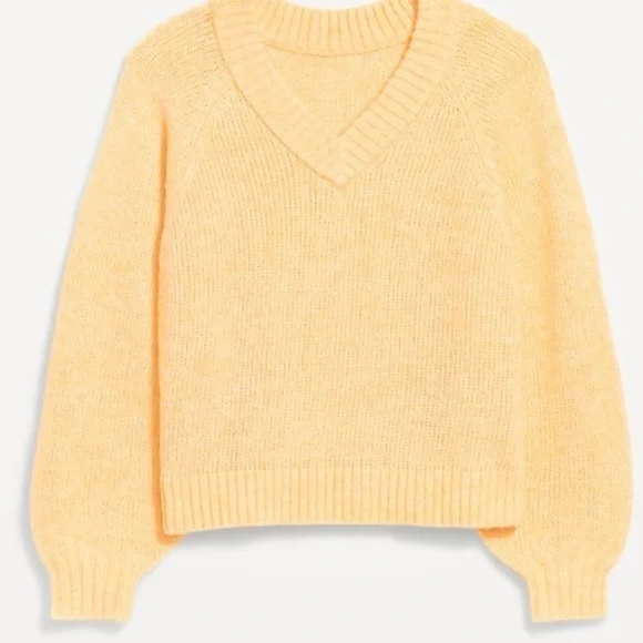 XLP | GAP Women's V-Neck Sweater in light yellow - Picture 6 of 7